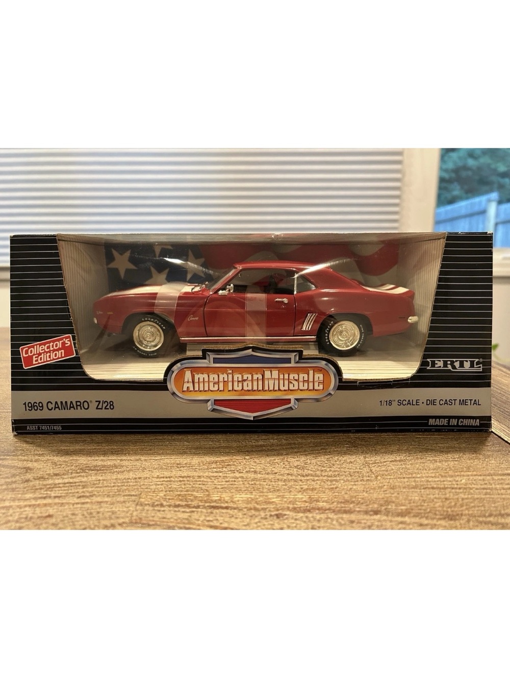 Ertl American Muscle 1:18 Scale 1969 Chevrolet Camaro Z28 W/Box